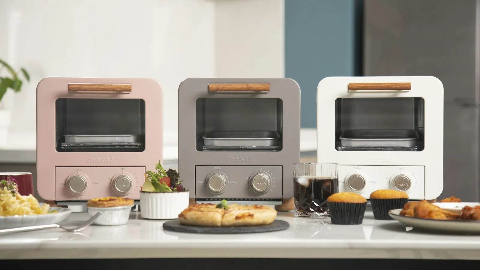 Small kitchen appliances sitting on a kitchen counter